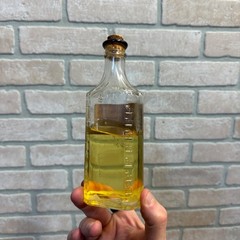 Vintage Apothecary Bottle „Camphorated Oil“ Harrison Hannon Green Bay Wis