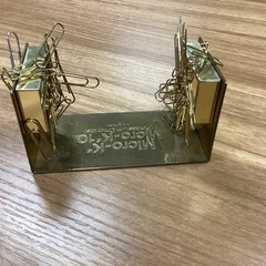Vtg Micro K Pharmaceutical Rep A. H. Robins Co Magnetic Paper clip Holder RARE