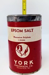 Vintage Round Box Full of York Pharmacal Co. Epsom Salt ‚Magnesium Sulphate 1 Lb