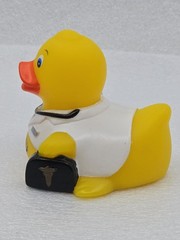 Pharmaceutical Healthcare Promotional Novelty Vinyl Yellow Ducks Lot Of 4 RARE