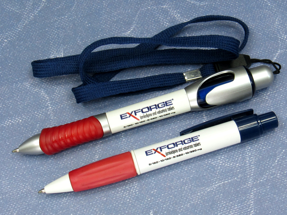 Rare Lot 2 Exforge Drug Rep Pharmaceutical Promo Advertising Pens 1 Lanyard Clip