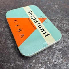 Vtg c.1960s SERPATONIL Advertising Medical Tin – GERMAN – EMTPY / NO CONTENTS
