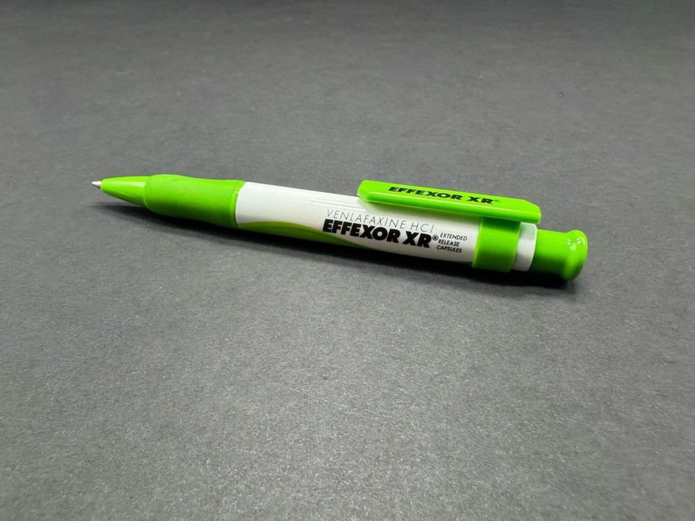 Effexor XR Promotional Click Pen – Green & White Pharma Rep Collectible