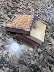 Vintage 1940 “Laabs” Drug store prescription Pill Box 2”x2”