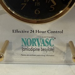 NORVASC Promotional Desk Clock Pharmaceutical Drug Medicine Pfizer Tested Works