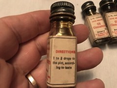 6 Original Vintage HITE BRAND Oil Cassia Cinnamon Full Bottles In Original Box
