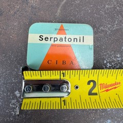 Vtg c.1960s SERPATONIL Advertising Medical Tin – GERMAN – EMTPY / NO CONTENTS