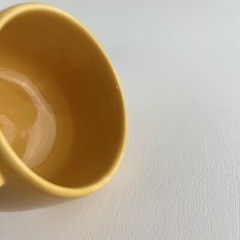 Aricept Coffee Soup Cup Mug Yellow Drug Rep Pharmaceutical Collectible 12 ounce