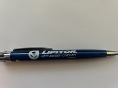 LIPITOR PHARMACEUTICAL DRUG REP PENS COLLECTIBLE heavy metal clear blue