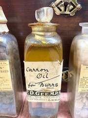 ANTIQUE 1850 APOTHECARY CABINET MEDICINE CHEST JARS *SNOW HILL LONDON* CONTENTS