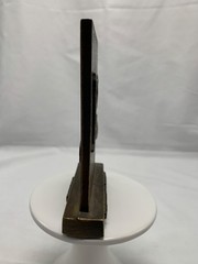 Brass Secundum Artem 1976 Plaque Paperweight With Decorative „R“ Design