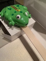 Tongue Depressor Holder Frog NEW Pediatrics Nose Light Up When Insert Depressor