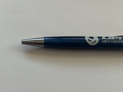 LIPITOR PHARMACEUTICAL DRUG REP PENS COLLECTIBLE heavy metal clear blue