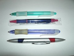 Lot of 4 new Drug Rep Pharmaceutical Pens Pharma
