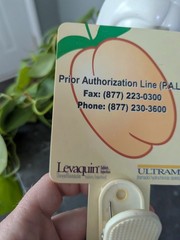 Vintage Levaquin Ultram Medicine Refrigerator Magnet Memo Clip Drug Rep Merch