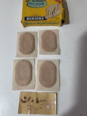 Vintage 1970s Dr Scholl’s Zino-Pads Bunions No. K22 Good Housekeeping USA