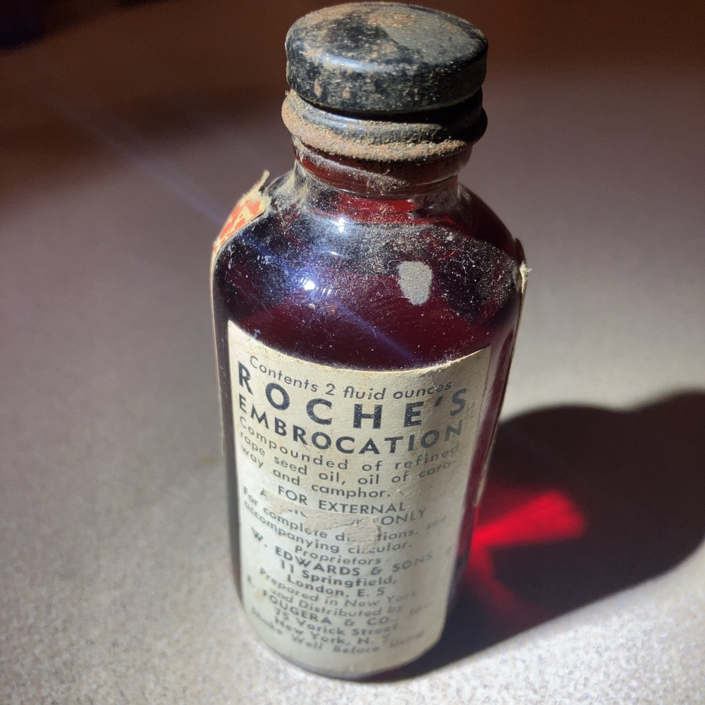 EXTREMELY RARE Antique Roche Full Embrocation Bottle 2fl oz 1930s Pharmacy