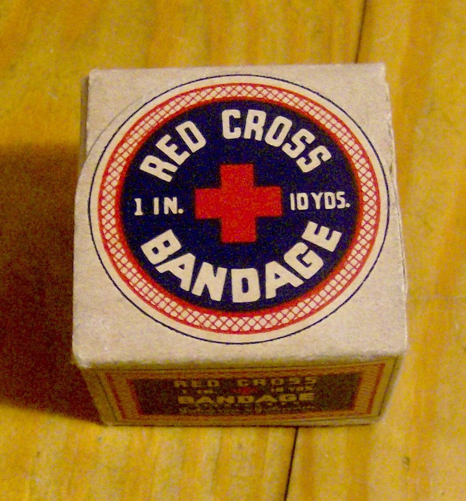 RARE vintage antique 1930s RED CROSS BANDAGES box medical FIRST AID JOHNSON & J