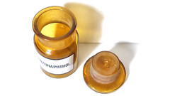 BENZONAPHTHOL., Vintage Glass Apothecary Pharmacy Amber Jar, 50 ml, Cap