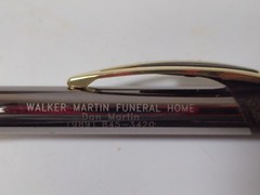 (18) High-End Pharmaceutical & More Advertising Pens Plastic & Metal Some Lights