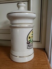 RARE~VINTAGE CERAMIC HERBS APOTHECARY JAR CANISTER MEDICAL POTNETLLIAS REPTANS
