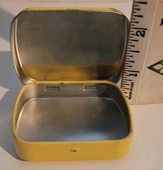 Vintage Avelox Yellow Advertiseing Hinged Tin Metal Mint Box 2.5″ x 2″ x .75″
