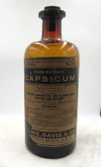 BW – 1920’s Parke, Davis & Co Detroit Mich Capsicum 7 3/8″ Amber Medicine bottle