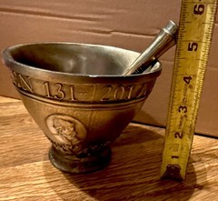 Vintage 1965 Schering ‚Galen‘ Ornate Brass Pharmacist Mortar & Coricidin Pestle