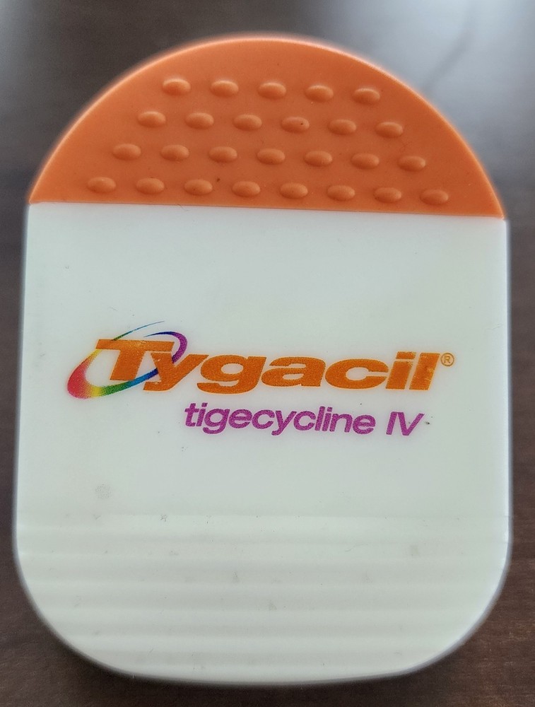 vintage Tygacil Magnet Clip
