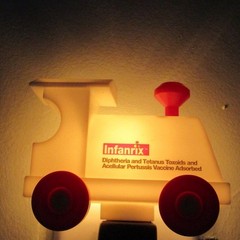 1997 PharmaDesign Infanrix Train Night Light Drug Rep Pharmaceutical Collectible