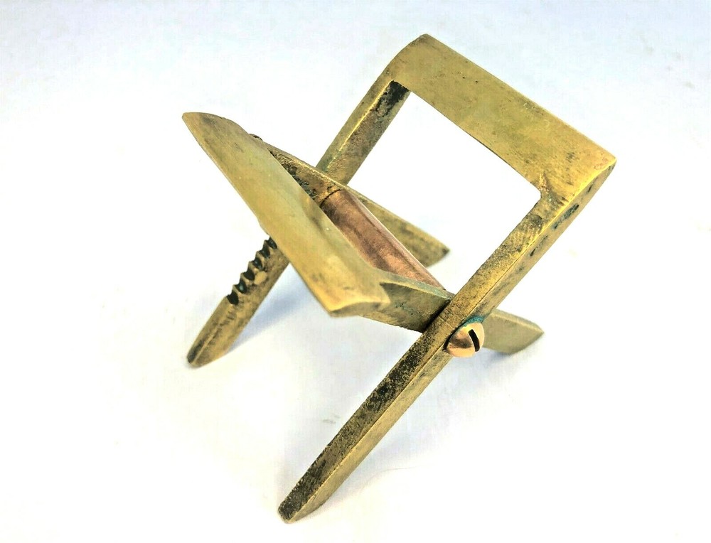 Apothecary Pharmacy Chemist Drugstore Brass Powder Folder c 1950 Vintage