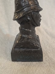 Vintage The Oxford Bobby Bust Statue Bristol Laboratories 1977 Tegopen Syracuse