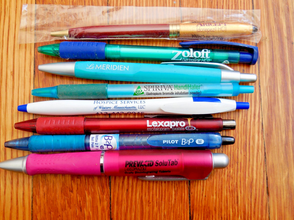 Vintage Pharmaceutical Drug Rep Lot Of 8 Plastic Pens Untested Zoloft Lexapro