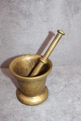 Popat Metal in Pune India Pestel and Mortar incredibly heavy 12cm tall/11 wide