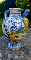 Rare Early 18th-Century Italian Savona Majolica Apothecary Pharmacy Wet Drug Jar