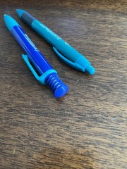 Lot of 2 Drug Rep ZOLOFT & RISPERDAL Collectible Pharmaceutical Pens Working
