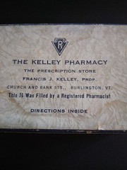 1949 Paper Hinged Prescription Pill Box KELLEY Pharmacy Burlington Vermont Ad RX