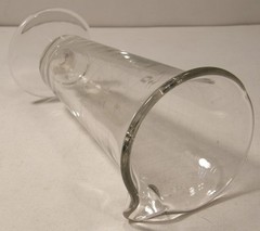 VINTAGE GLASCO CLEAR GLASS ETCHED FOOTED MEASURING POURING BEAKER APOTHECARY LAB