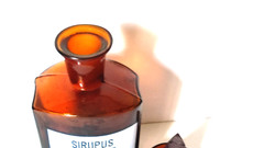 SIRUPUS MENTAE PIPERITAE Vintage Glass Apothecary Pharmacy Brown Bottle 250ml