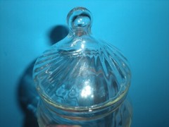 Vtg Apothecary Jar Swirl Glass with Lid 8 1/2″ tall Pharmacy