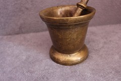 Popat Metal in Pune India Pestel and Mortar incredibly heavy 12cm tall/11 wide