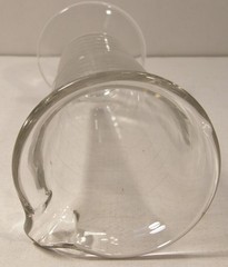 VINTAGE GLASCO CLEAR GLASS ETCHED FOOTED MEASURING POURING BEAKER APOTHECARY LAB