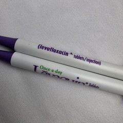 Lot of 2 Levaquin Medical Drug Rep Pharmaceutical Pens Working Purple White Bic