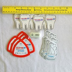 Vtg 19 IsoptinSR Tablet & Triangle Magnet, VicodinES & Rythmol Pharmacy Magnet