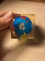 Vintage Zantac Glaxo Roche Pharmaceutical Acrylic Globe Paperweight