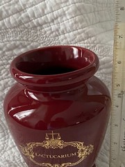 Apothecary Jar, Eli Lily „Lactucarium“(Wild Lettuce) Pharmaceutical Burgundy Red