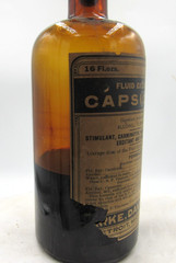 BW – 1920’s Parke, Davis & Co Detroit Mich Capsicum 7 3/8″ Amber Medicine bottle