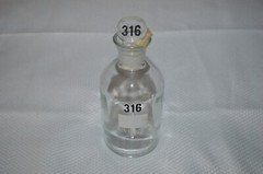 WHEATON ~ VITRO ~ U.S.A. ~ GLASS LABS BOTTLES ~ LABORATORY ~ PHARMACEUTICAL ~NEW