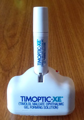 Vintage 2000 MERCK PHARMACEUTICALS Sales Box with Rechargeable Examination Light