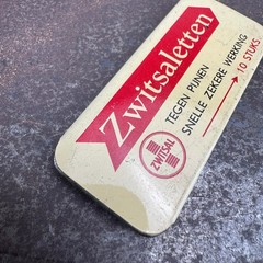 Vtg c.1960s ZWITSALETTEN Advertising Medical Tin – GERMAN – EMTPY / NO CONTENTS